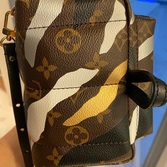 🦄 🎁 LVxLoL Palm Springs Mini NEW w/receipt 🦄 - Picture 5 of 8